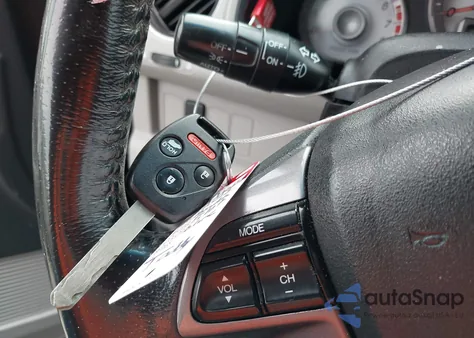 2013 Honda Pilot Ex-L z USA, uszkodzony, nr VIN 5FNYF4H64DB058461